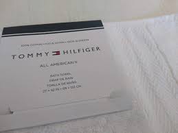 Vends un drap de bain neuf encore sous emballage de marque tommy hilfiger marcus éponge navy de taille 90x200 100% coton bleu avec des to. Nokas Guatemala Toalla Lacoste Y Tommy Hilfiger 16 Us Facebook