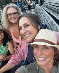 Karla OBrien-Moore (@livemoorejoy) • Instagram photos and videos