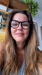 Somos Todos Amazônia" no Galpão Cultural da Marinha do Brasil até  16/02/2025 _ @institutobienalamazonia Co-curadoria:  @marciamarschhausen.curadoria