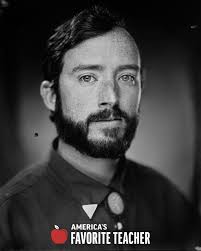 🥈 Meet Silver Apple Award Recipient: Sofia Murillo! 🍏 Since the age of  19, Sofia has poured her heart into the classroom—building bonds, inspiring  young minds, and reminding her students that their