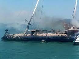 Mes communications personnelles seront paraphées d'un bt. The Phocea Bernard Tapie S Former Boat Victim Of A Fire In Malaysia