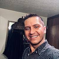 Heidi Cowan's Instagram, Twitter & Facebook