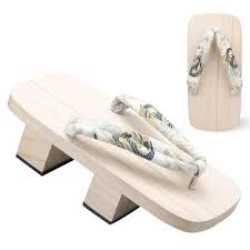 The géta are wooden sandals traditionally worn with kimono. Men S Traditional Japanese Sandals White Dragon Getamashi