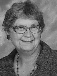 Elizabeth Louden's Instagram, Twitter & Facebook