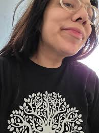 Oh my gosh I just cut up onion, jalapeños, tomatoes and limes and couldn't  get the smell off my hands! Used a little of this