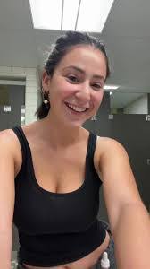 Kerri Desimone's Instagram, Twitter & Facebook