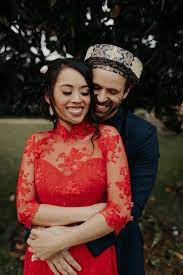 It Doesn T Get More Glam Or Romantic Than This Cole S Garden Wedding In Oklahoma City Junebug Weddings Ao Dai Vietnamese Wedding Fashion
