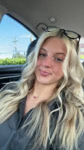 Veronica Elmore's Instagram, Twitter & Facebook