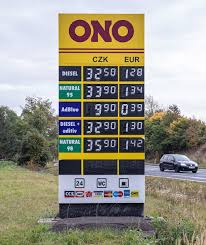 (in der entfernung 2,7 kmvon petrovice). Benzinpreise Ansturm Auf Tschechen Sprit Regional Bild De