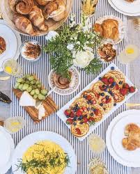 Pin By Cheri Carr On Good Eats Brunch Brunch Table Breakfast Table Setting