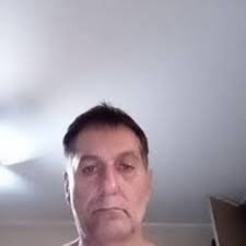 You are a very beautiful young lady how are you doing tonight 🌹 sweetheart  my name is Jamy Martin