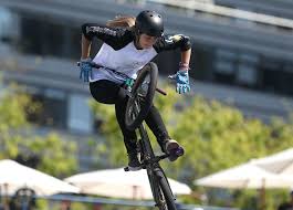 Carrera, cuyo objetivo es completar el recorrido en el menor tiempo posible, y estilo libre (freestyle), cuyo objetivo es realizar acrobacias. Juegos Olimpicos De La Juventud Buenos Aires Los Argentinos Agustina Roth E Inaki Iriartes Pasaron A La Final Del Bmx Freestyle Biciclub