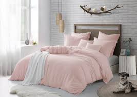 Feng shui design is all about balancing and harmonizing your. 5 Secrets For Creating A Romantic Feng Shui Bedroom Skirtingboards Com