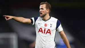 Vielleicht reicht es, folgendes zu sagen : ØªÙˆØªÙ†Ù‡Ø§Ù… ÙŠÙˆØ§ÙÙ‚ Ø¹Ù„Ù‰ Ø¨ÙŠØ¹ Ù‡Ø§Ø±ÙŠ ÙƒÙŠÙ† Ù„Ù€ Ù…Ø§Ù†Ø´Ø³ØªØ± Ø³ÙŠØªÙŠ Ø¨Ù…Ù‚Ø§Ø¨Ù„ Ù…Ø§Ø¯ÙŠ Ø¶Ø®Ù… ØµØ­Ø§ÙØ© Ø§Ù„Ø¬Ø¯ÙŠØ¯ Ø±ÙŠØ§Ø¶Ø©