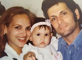 Así es Daniela Alí, la hija de los actores cubanos Omar Alí e Iris Pérez