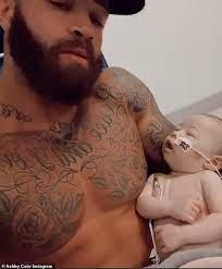 Ashley Cain S Say His Baby Daughter Azaylia Is Doing Amazingly Well Amid Leukemia Battle Aktuelle Boulevard Nachrichten Und Fotogalerien Zu Stars Sternchen