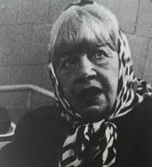 Winkelcentrum achterveld, de biezen 15. Bloedverwanten 1977