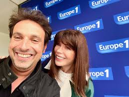 Harcelés par des fans, jessica et thibault racontent leur calvaire dailymotion. Harceles Hashtag On Twitter