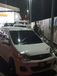 Pembahagi jalan boleh jadi tembok konkrit, rel pengawal ataupun ruang tanah kosong yang lapang. Banyak Kereta Rosak Info Kemalangan Bencana Malaysia Facebook