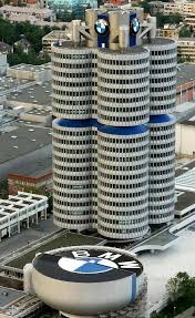 Learn more about bmw models, products and services changing lanes is the official podcast of bmw. Bmw Head Office In Germany Arsitektur Modern Arsitektur Desain Arsitektur