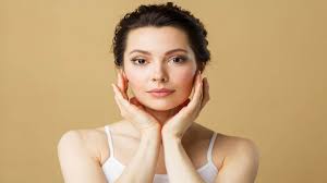 Glowing Skin: 40 की उम्र में ग्लोइंग स्किन पाने के लिए डाइट में जरूर लें ये  5 चीजें - Consume These 5 Things To Get Glowing Skin At The Age Of 40