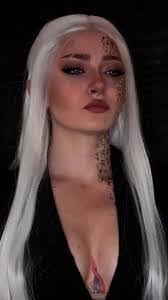 Jane Rowan's Instagram, Twitter & Facebook