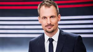 Walter lutz ist am 12. Srf Jonas Projer Ist Journalist Des Jahres Medien