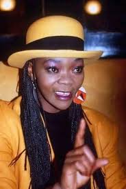 Bangitholile"abangena"xolo Bangikhomba,,gezbham'nemkho to