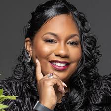 TOP 30 Influential Women: MOVERS & SHAKERS (June 2022 Issue)