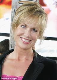 Update information for tracey grimshaw ». Tracy Grimshaw Goes Back To Sleek Style After An Unflattering Look Daily Mail Online