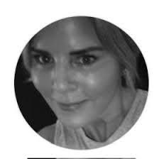 Sara Tinney's Instagram, Twitter & Facebook