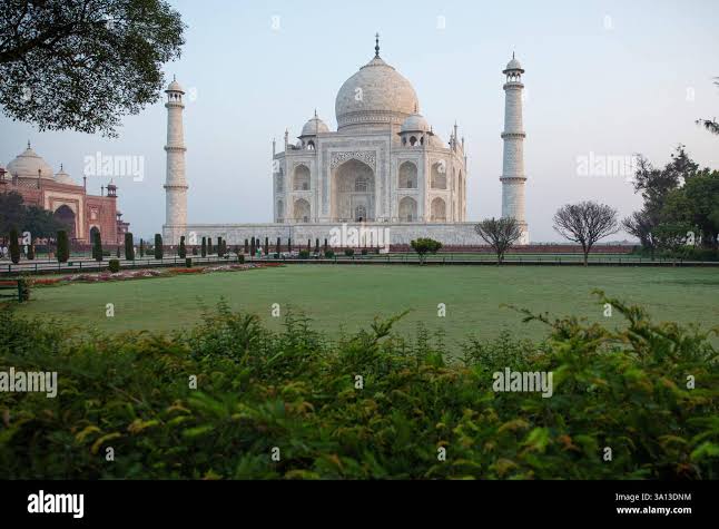 British india taj mahal agra hi-res stock photography and images - Alamy