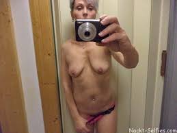 Nackte und reife Mutter Gabriele (44) private Amateurfotos