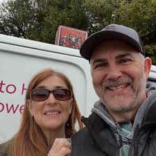 I'm back home again in Washington State after a fantastic tour through  Oregon and California. Thanks to everyone who came out and made the trip a  success!! Now, as we move toward