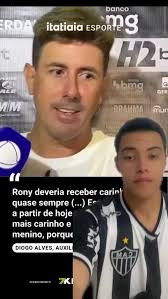 ⚫⚪🔥 REPERCUTIU NAS REDES: Bernardo Menezes, criador de conteúdo, postou em  suas redes sociais um vídeo em que destaca a 'cena patética' protagonizada  por Lyanco após 'mais um vexame', quando o defensor,