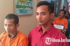 Aku mulai sadar bahwa ada uban yang tumbuh di kepala. Modus Sewa Mobil Buat Antar Istri Sakit Sopir Dilakban Tak Berdaya Di Pinggir Jalan Gridoto Com