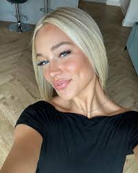 A couple selfies to start the week