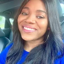 Leslie Dehart's Instagram, Twitter & Facebook