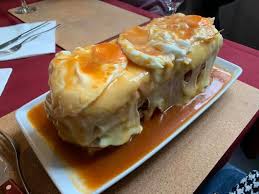 This is the francesinha sandwich i make at home. Restaurante Ramboia S 3 5kg Francesinha Sandwich Challenge Foodchallenges Com Foodchallenges Com