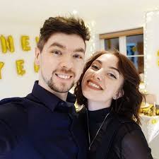 I make a good income and i'm with a good network. Youtuber Jacksepticeye Splits From Wiishu After Three Years But Begs Fans Not To Speculate After His Mental Health Battle Mirror Online