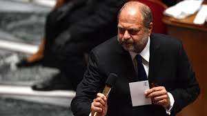 Le ministre de la justice ne prend pas. Bapteme Du Feu Complique Pour Eric Dupond Moretti A L Assemblee Nationale