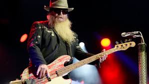 Dusty hill was born in dallas in 1949, and he played in local bands before joining zz top in houston back in 1970, staying in the group for over five decades. Rm L4hpwlxah6m
