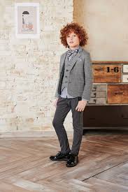 Il catalogo di abbigliamento online da ragazza ti permetterà di trovare in pochi click una soluzione ideale per tutte le occasioni: Moda Ragazzo Ragazza E Abbigliamento Teenager Mr Magoo