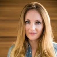 Lauren Monahan's Instagram, Twitter & Facebook