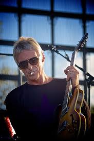 The modfather teamed up with the beatles icon for a charity release. Paul Weller 3151 Paul Weller Weller The Style Council