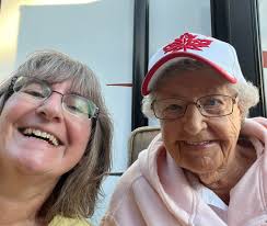 A big happy 92nd Birthday to we think the oldest resident in Pilley, Sheila  Reckless 🎂🥂