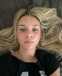 Join and Command me what to do 😏🔥 👉🏻  http://tinyurl.com/CommandGabbieCarter