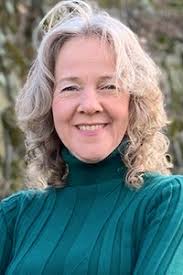 Anna Callahan's Instagram, Twitter & Facebook