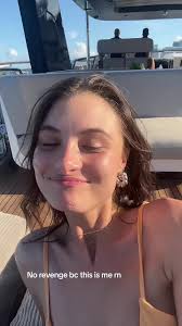 Anna Stratton (@annarstratton)