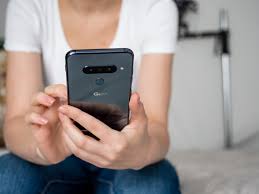 Review of LG G8s ThinQ